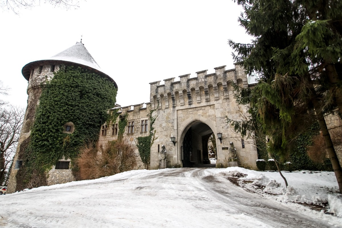 FOTO: V Smoleniciach sa začalo vládne rokovanie, foto 3