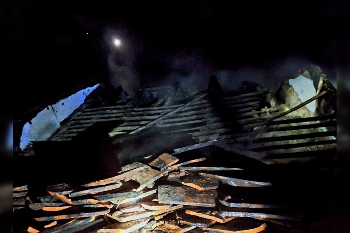 FOTO: Požiar strechy domu v Šaštíne-Strážach, foto 5