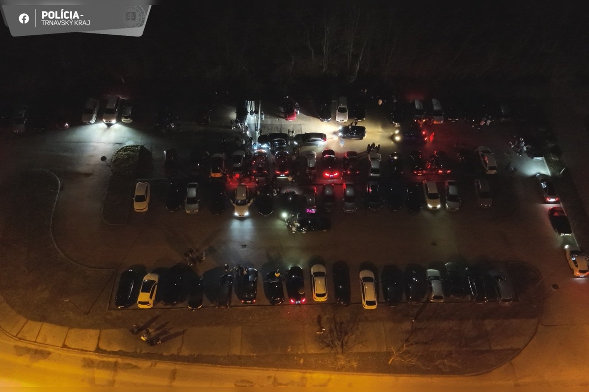 FOTO: Nelegálny tunning zraz v Trnave, foto 3