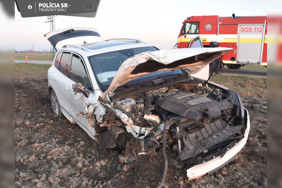 FOTO: Dopravná nehoda v Trnavskom kraji, foto 1