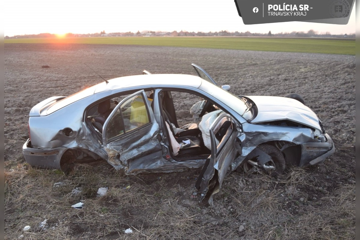FOTO: Dopravná nehoda v Trnavskom kraji, foto 2
