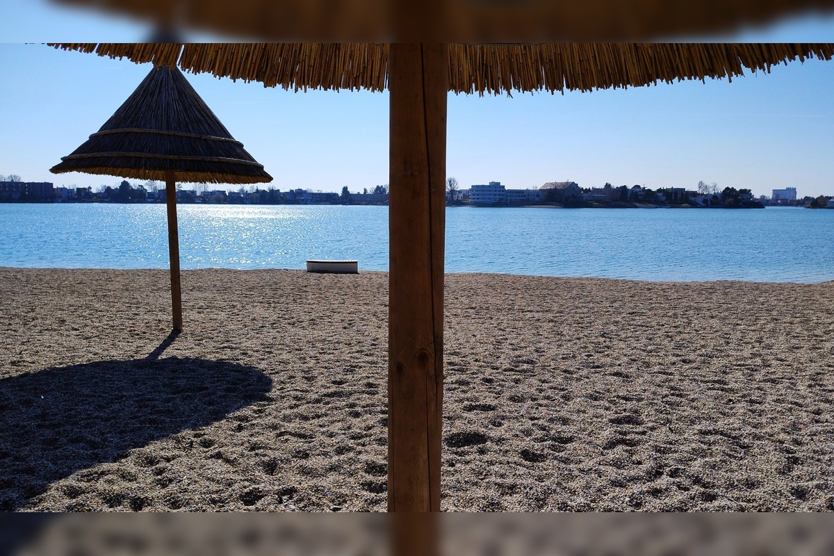 FOTO: Na Senci vzniká malé slovenské Tahiti., foto 1