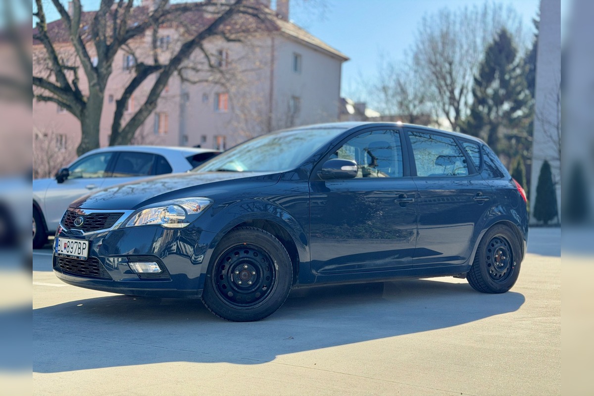 FOTO: Štát predáva autá. Fabie za pár stoviek aj drahšie Kie, foto 5