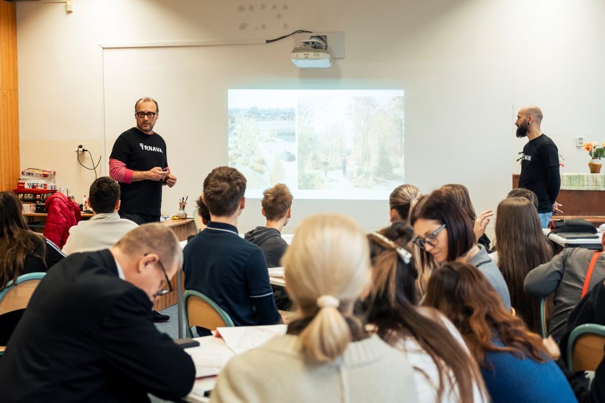 FOTO: Okolie školy na Ulici Maxima Gorkého čaká veľká premena, foto 3