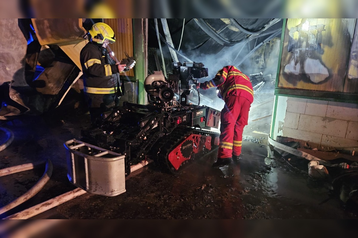 FOTO: Požiar haly v Moravskom Svätom Jáne, foto 6