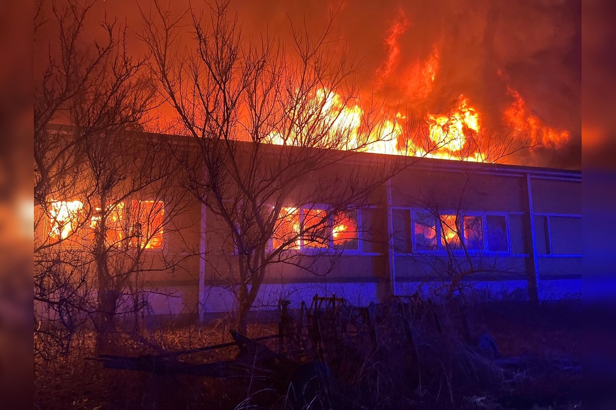 FOTO: Požiar haly v Moravskom Svätom Jáne, foto 7