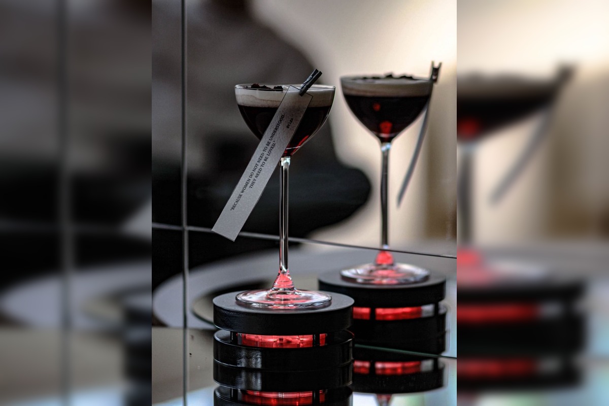 FOTO: Mladá talentovaná barmanka zo Slovenska ovládla Korfu, foto 3