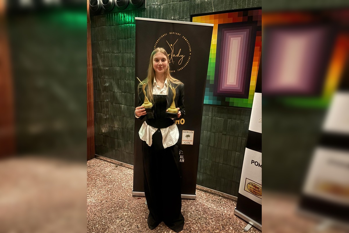 FOTO: Mladá talentovaná barmanka zo Slovenska ovládla Korfu, foto 5