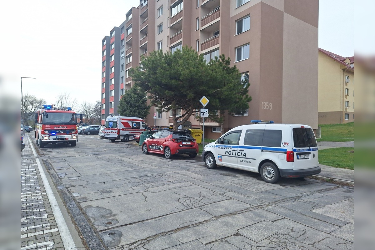 FOTO: V Senici zasahovali záchranné zložky, foto 1