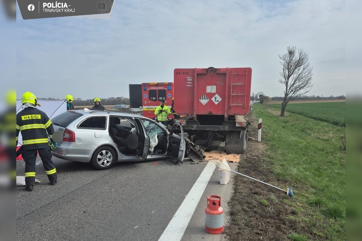 FOTO: Vážna nehoda na D1 pred Trnavou, foto 2