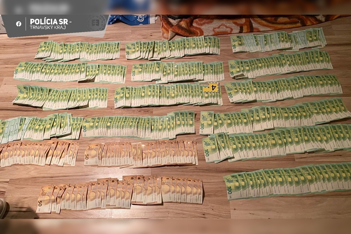 FOTO: Polícia v Trnave chytili dílerov drog, foto 5