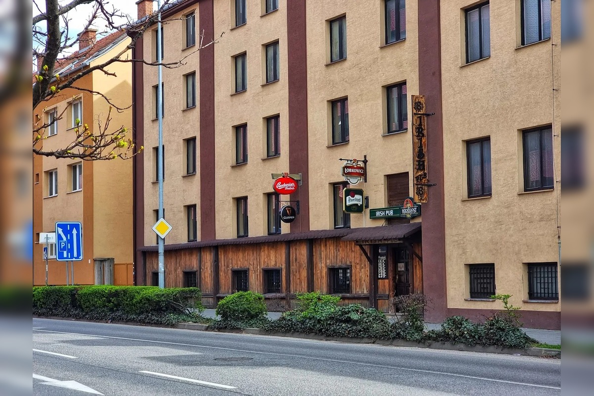 FOTO: Trnavčania si zaspomínali na podniky, ktoré im v meste najviac chýbajú, foto 3