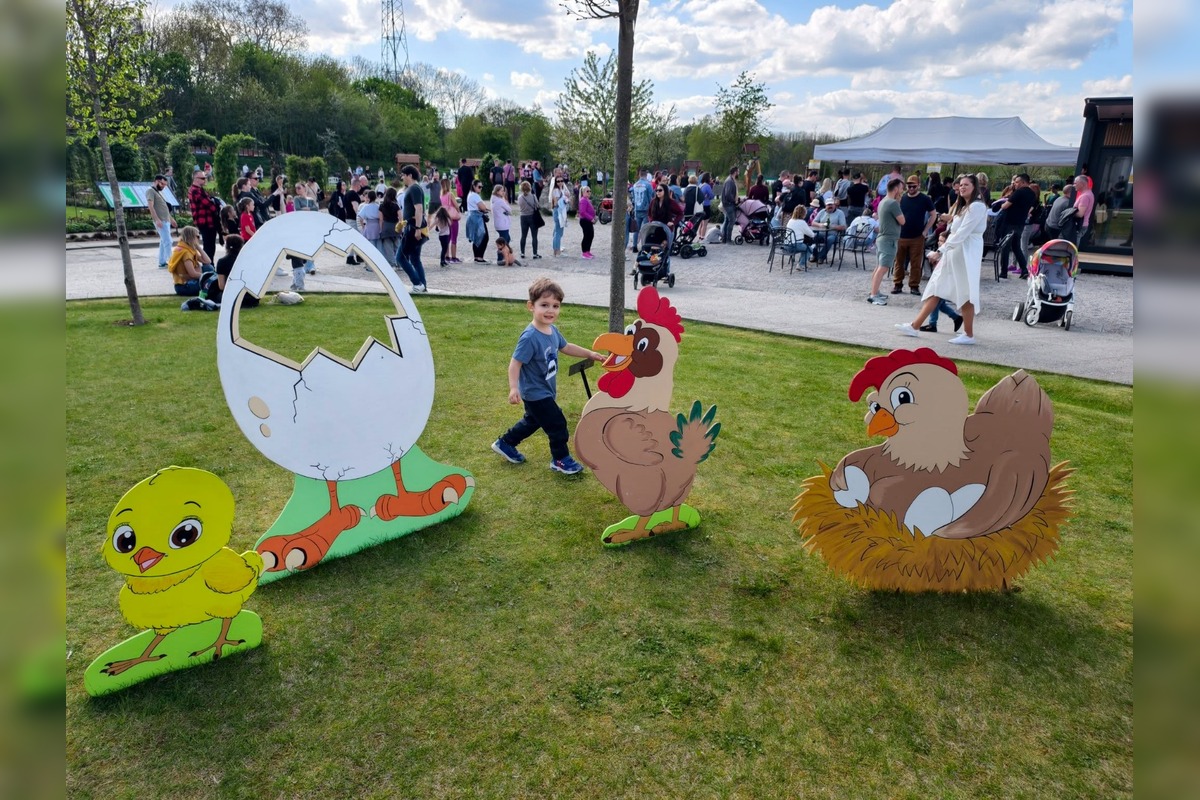 FOTO: Trnava už žiari pestrými farbami Veľkej Noci, foto 8