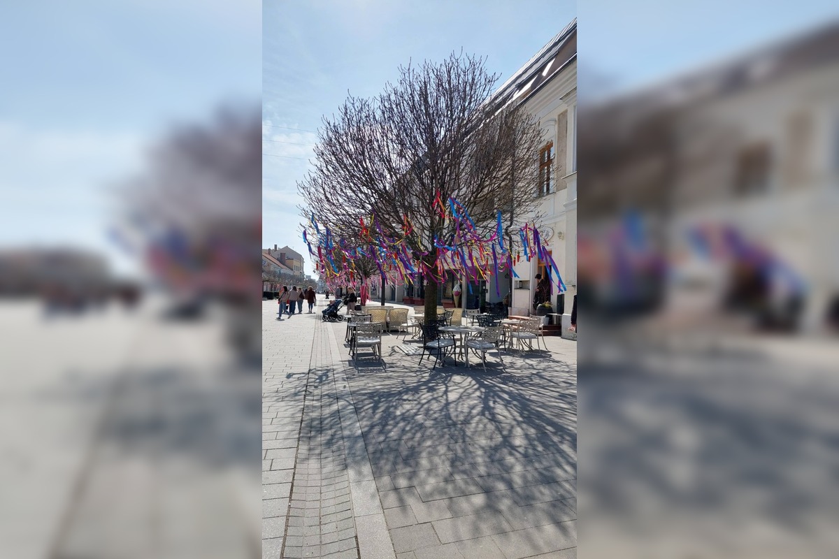 FOTO: Trnava už žiari pestrými farbami Veľkej Noci, foto 12