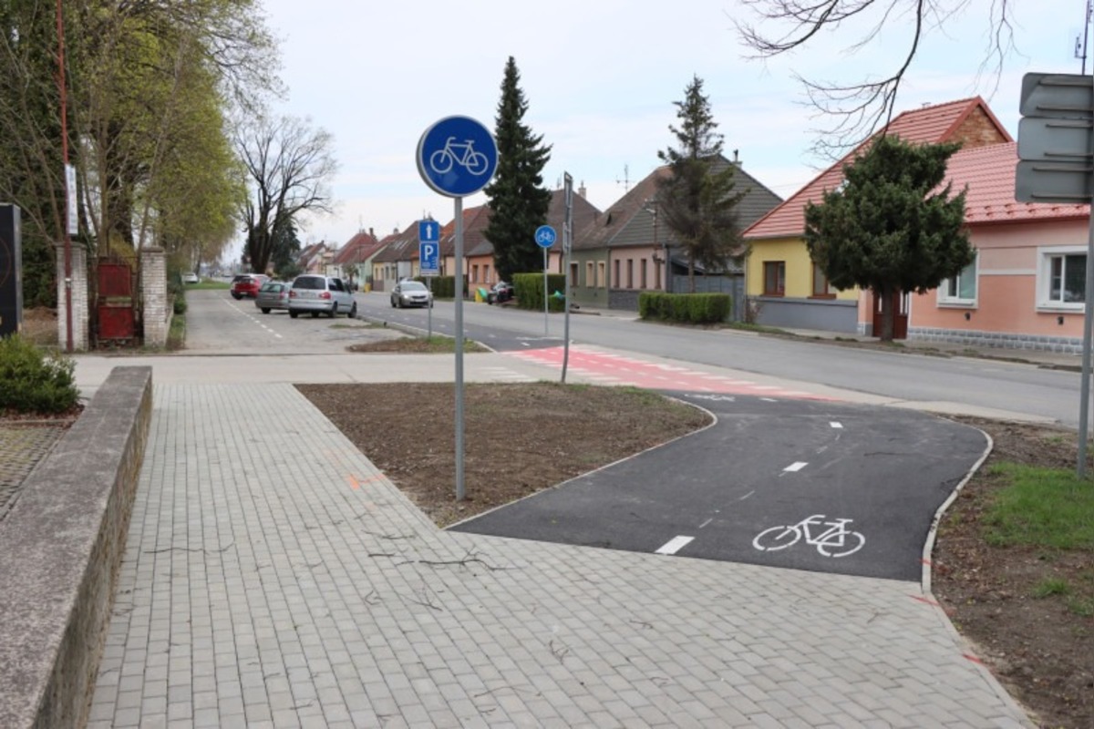 FOTO: Senica otvorila dve nové cyklotrasy a stanicu Bike & Ride, foto 5