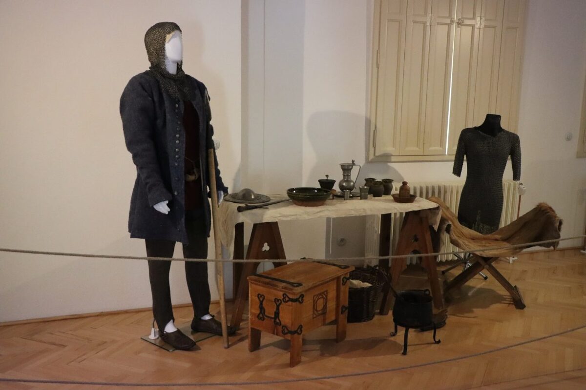 FOTO: Otvorenie výstavy k 770. výročiu mesta Senica, foto 1