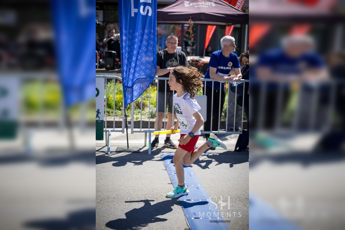 FOTO: Klobúk dolu!  91-ročný Dezider sa postavil na štart preteku v Galante, zdolal ho bez problémov, foto 13