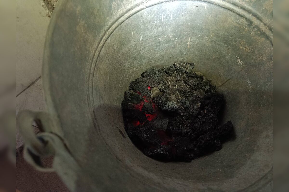 FOTO: Komín rodinného domu v obci Hubina horel, zasiahnúť museli dobrovoľní hasiči, foto 2