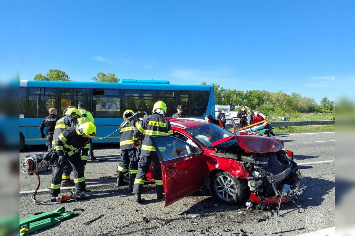FOTO: Vážna nehoda pri Piešťanoch, foto 2