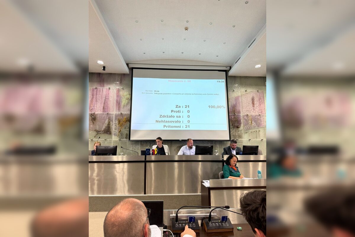 FOTO: Lesopark bude patriť mestu, poslanci dali zelenú, foto 1