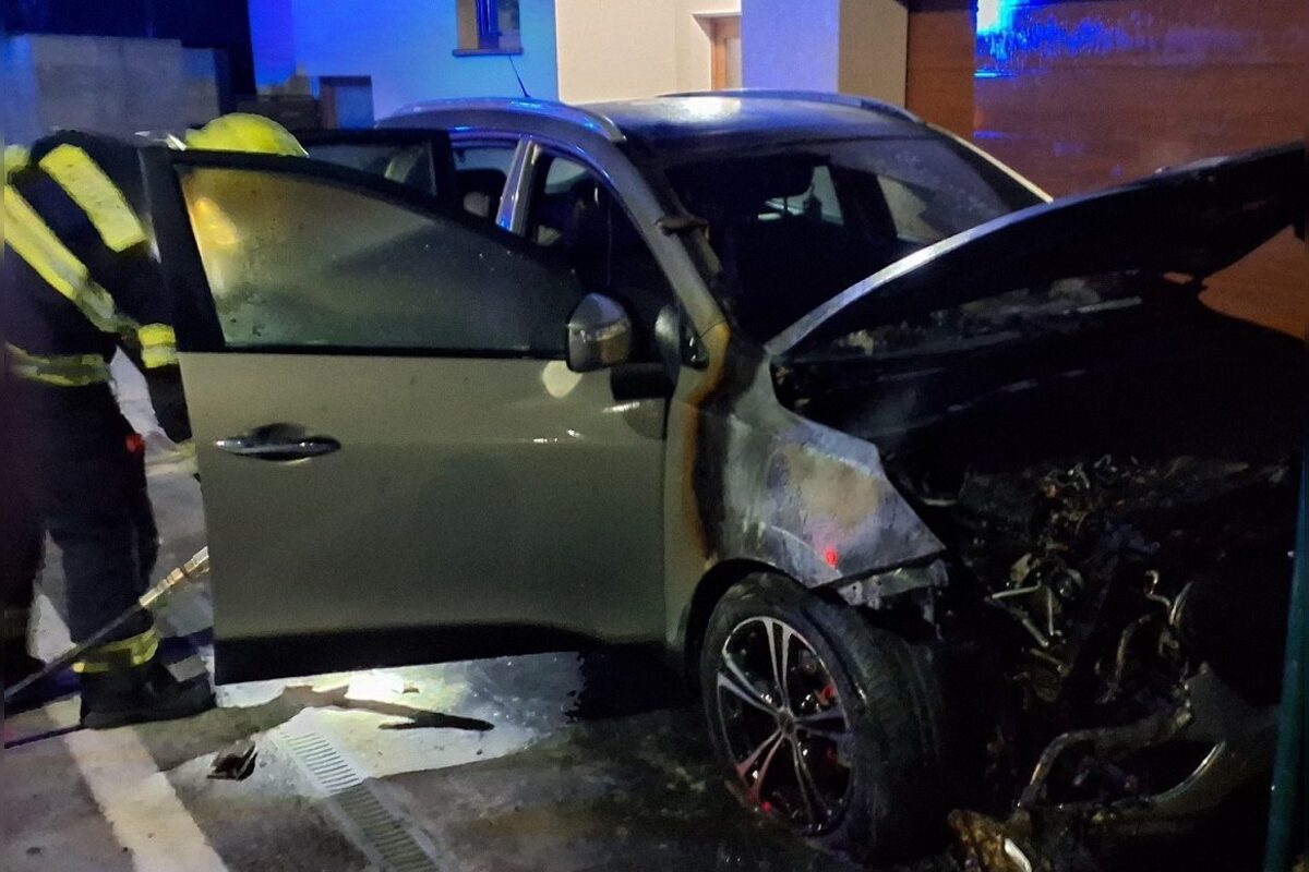 FOTO: Pozrite si na to, čo včera v noci spôsobil požiar v Kunove, foto 2