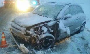 Snehová kalamita zasiahla celé Slovensko, doprava trpí hlavne v Bratislavskom a Trnavskom kraji