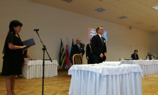 Jozef Viskupič včera zložil sľub a prevzal mandát predsedu Trnavského samosprávneho kraja