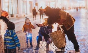 Mikuláš a deti rozžiarili Trnavu, pozrite sa aká krásna atmosféra zavládla v meste 5. decembra