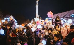 Mikuláš a deti rozžiarili Trnavu, pozrite sa aká krásna atmosféra zavládla v meste 5. decembra