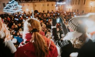 Mikuláš a deti rozžiarili Trnavu, pozrite sa aká krásna atmosféra zavládla v meste 5. decembra
