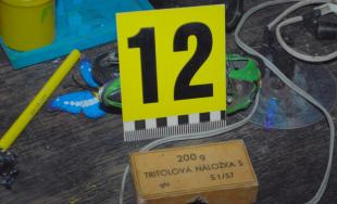 Polícia našla drogy v Jalšovom, pri prehliadke zaistili metamfetamín a konope v hodnote cez 2 tisíc