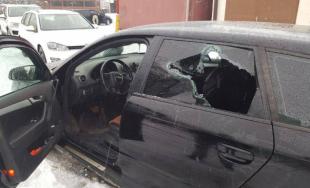 68-ročnému mužovi a ďalším trom osobám hrozí väzenie až 15 rokov, našli u nich heroín za 7 tisíc