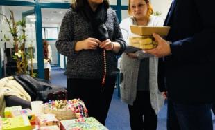 Veľkonočné trhy klientov sociálnych zariadení opäť spríjemnili atmosféru na Úrade TTSK