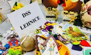 Veľkonočné trhy klientov sociálnych zariadení opäť spríjemnili atmosféru na Úrade TTSK