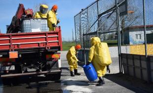 Hasiči z Trnavy a Kútov boli na medzinárodnom cvičení zásahov pri škodlivých látkach v Rakúsku