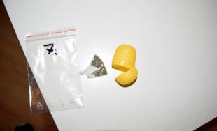 Po Trnave predával drogy - polícia počas akcie v byte na Prednádraží zadržala 36-ročného muža