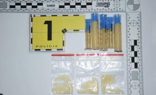 Pri Zavare a Majcichove prebehlo odovzdávanie drog, obchod prekazila NAKA a policajti z KR PZ Trnava