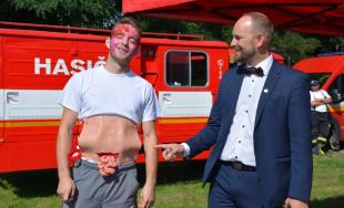 Na letisku v obci Boleráz sa konalo cvičenie hasičov, ktorí trénovali zásah pri páde lietadla