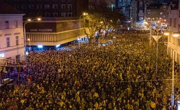 FOTO: Protesty proti novele Trestného zákona naprieč celým Slovenskom