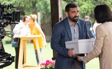 FOTO: Pozrite si zábery z nového seriálu Zrada. Nakrúcal sa aj v Trnave