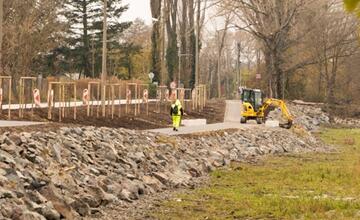 FOTO: Čo hovoríte na lávku v Kamennom mlyne? Trnavčania majú na ňu názory rôzne