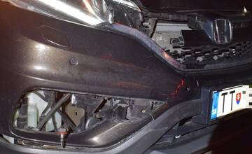 FOTO: V obci Zvončín auto zrazilo len 18-ročné dievča