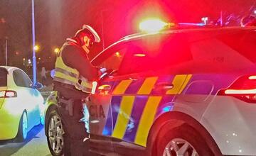 FOTO: Tuning zraz v Trnave pred OC Galéria