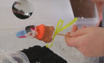 FOTO: Deti v Trnave zdobili veľkonočné vajíčka a zajačikov