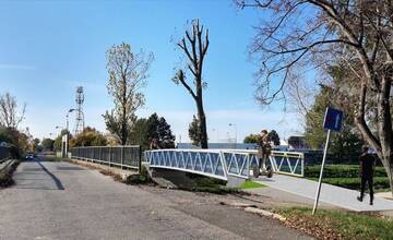 FOTO: Nová lávka nad Trnávkou