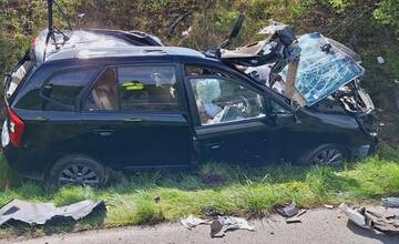 FOTO: Tragická zrážka medzi obcou Radošovce a Popudinské Močidlá si vyžiadala život mladej ženy