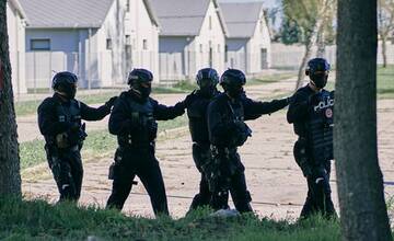 FOTO: Taktické cvičenie v Múzeu holokaustu v Seredi