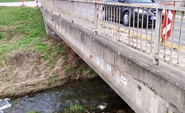 FOTO: Pri Holíči postaví župa nový most