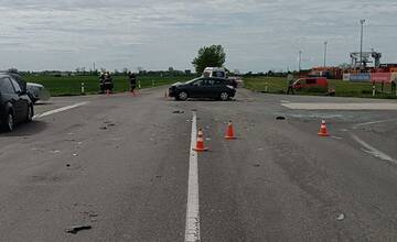 FOTO: Nehoda troch áut s 5 zranenými v Dunajskej Strede 5. 4. 2024