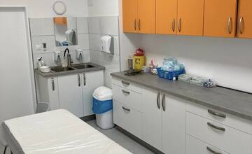 FOTO: V piešťanskej nemocnici pribudli tri vynovené ortopedické ambulancie